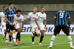 拉什福德梅开二度，闪耀巴萨，力证英格兰前锋实力